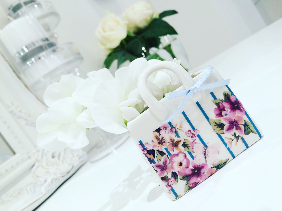 一輪挿し 小 1,700円~